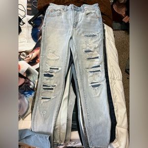 (6) American Eagle JEGGING - stretchy covered rips, winter, high-rise, like new
